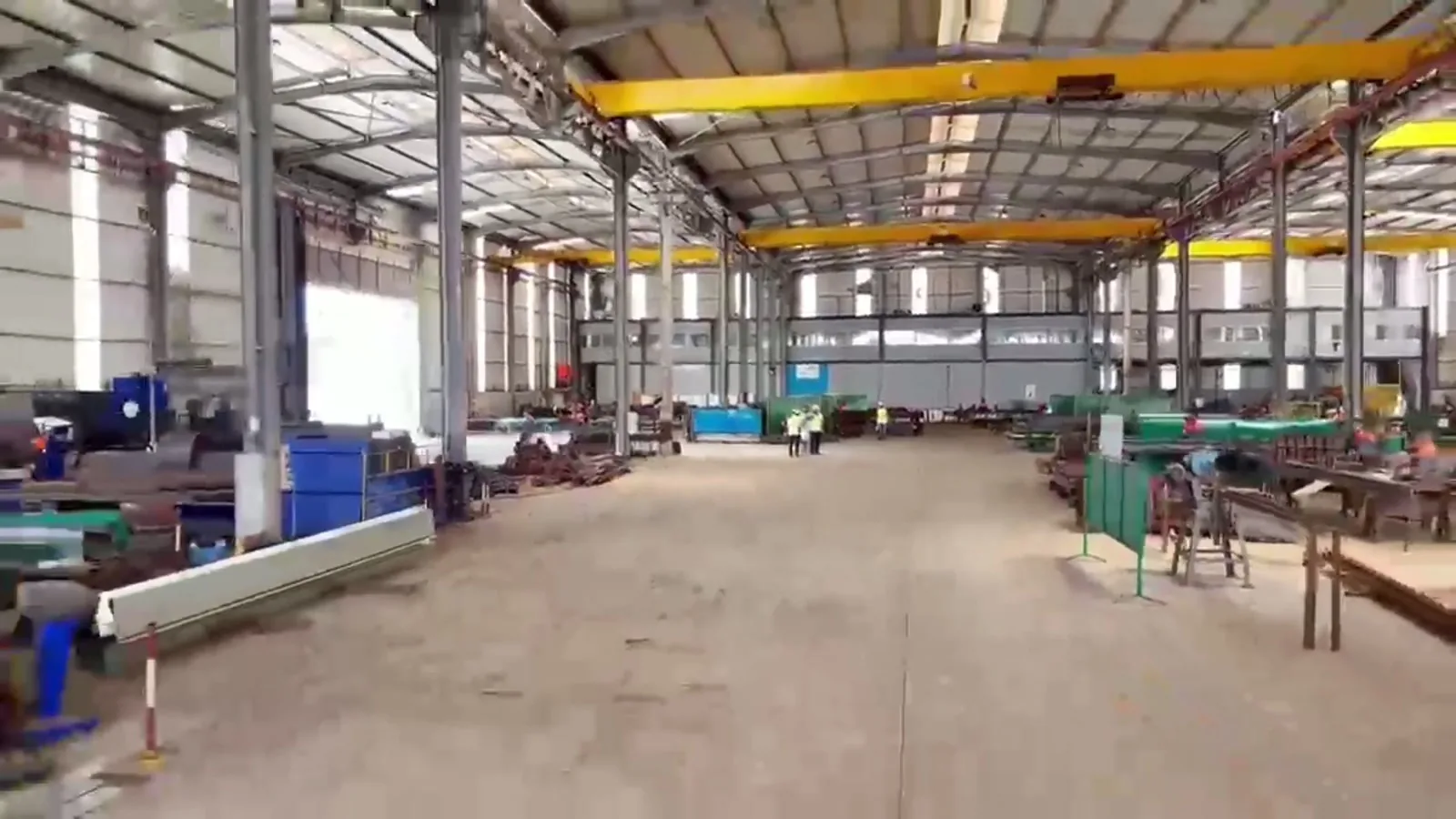 Une des trois grandes halles de production construites en 2020